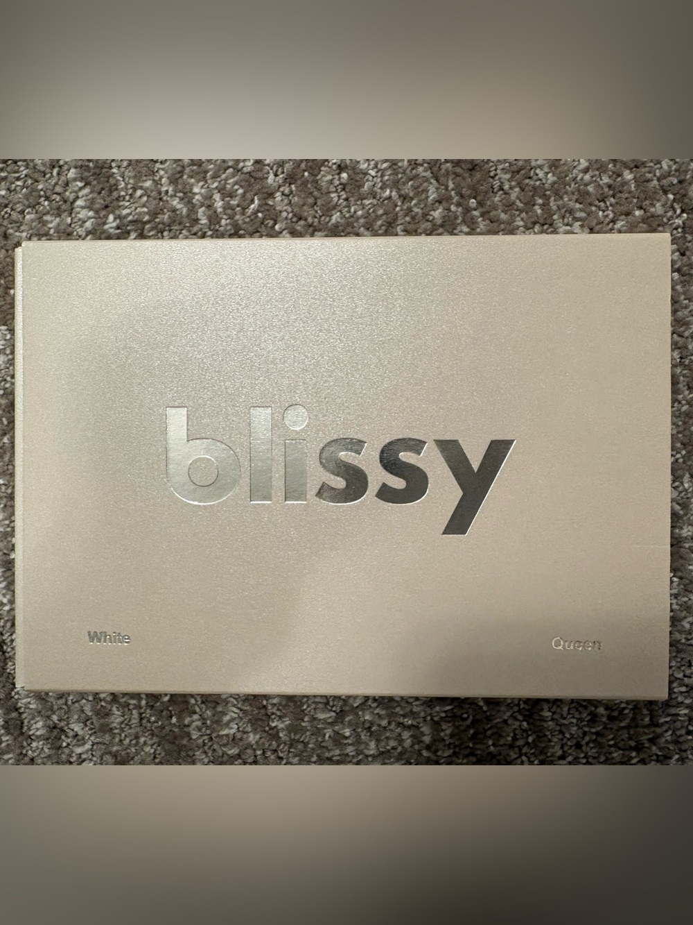 blissy Premium Silk Pillowcase - White - Queen Size - New in Box - Great Gift!